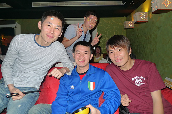 敦睦的弟兄們！