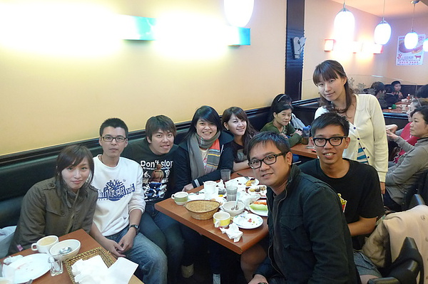 我相機拍的合照，質感比較沒這麼好。