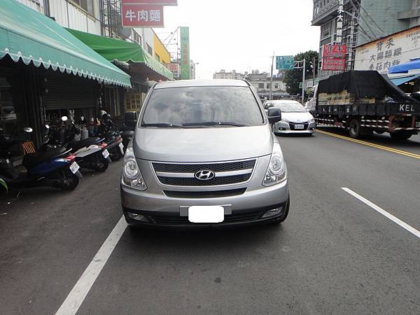 2010年 Hyundai Starex 增加整合式彈射遙控