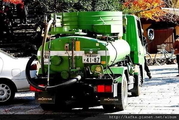 DSC_7661.JPG DSC_7661.JPG