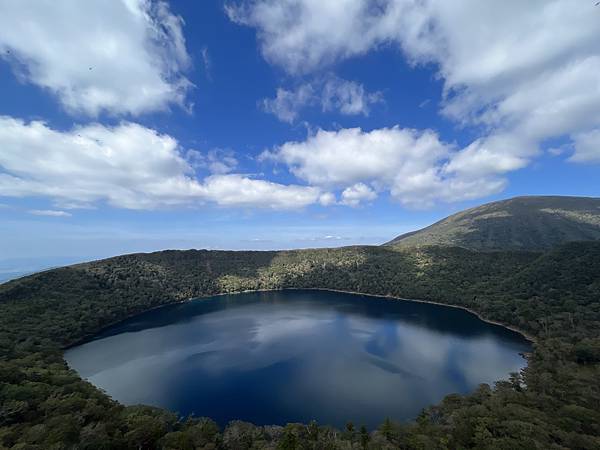 火山口_霧島大浪池.JPG