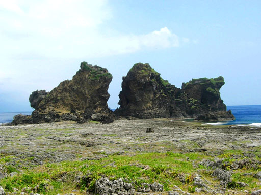 雙獅岩