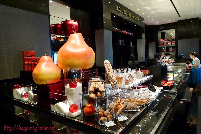 Salon de Thé de Joël Robuchon 侯布雄法式茶點沙龍： 