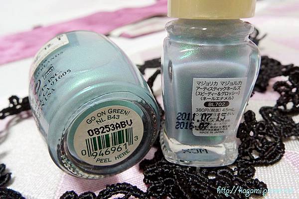 MJ BL702 跟 OPI NL B43 比較： http://kagami.pixnet.net/blog/post/29660031