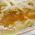 黑門屋らーめん（拉麵）： http://kagami.pixnet.net/blog/post/30120114