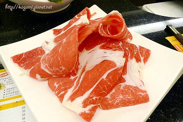 阿官火鍋： http://kagami.pixnet.net/blog/post/30290520