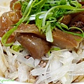 牛店精燉牛肉麵： http://kagami.pixnet.net/blog/post/30471068