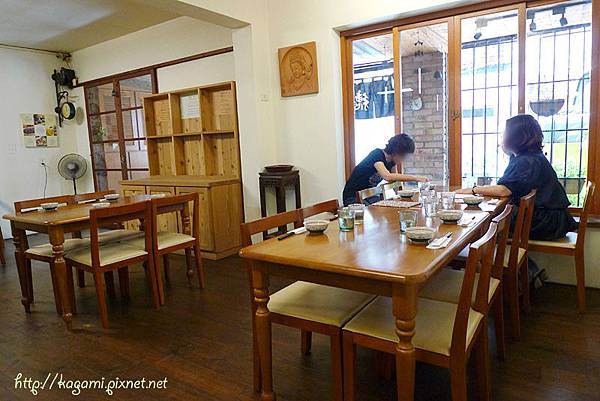 穗科手打烏龍麵： http://kagami.pixnet.net/blog/post/30627896