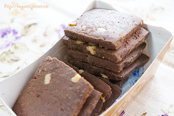 喜憨兒 手工餅乾： http://kagami.pixnet.net/blog/post/30884158