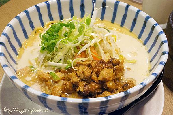 麵家三士： http://kagami.pixnet.net/blog/post/31078417