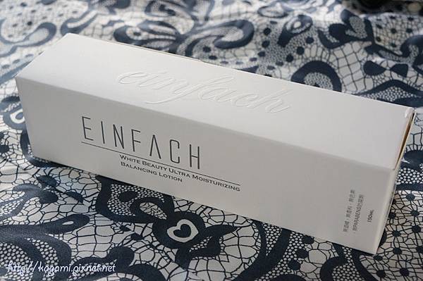 安法荷 活膚緊緻美白化妝水： http://kagami.pixnet.net/blog/post/31337139