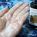 AROMASE　去屑止癢洗髮精： http://kagami.pixnet.net/blog/post/31387163