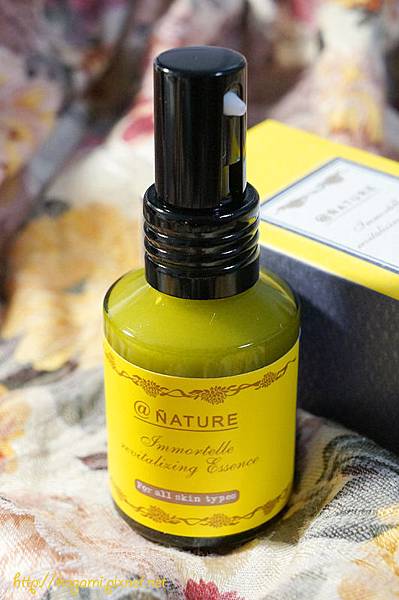 @Nature 蠟菊全效賦活精華： http://kagami.pixnet.net/blog/post/31471217