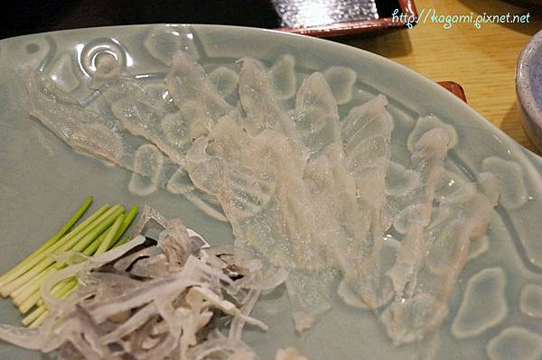 ふくの関： http://kagami.pixnet.net/blog/post/31606597