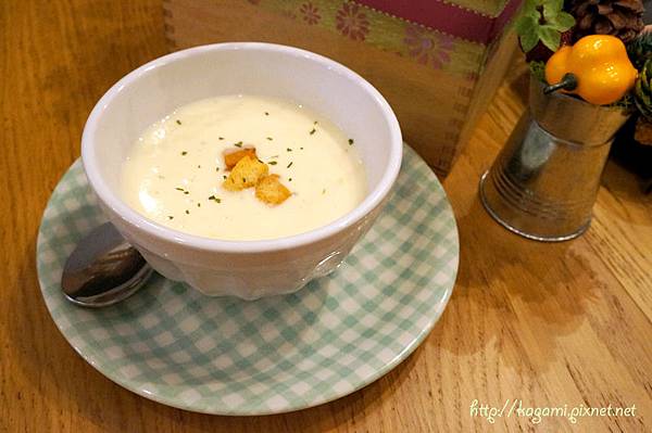 Merci Café： http://kagami.pixnet.net/blog/post/31611923