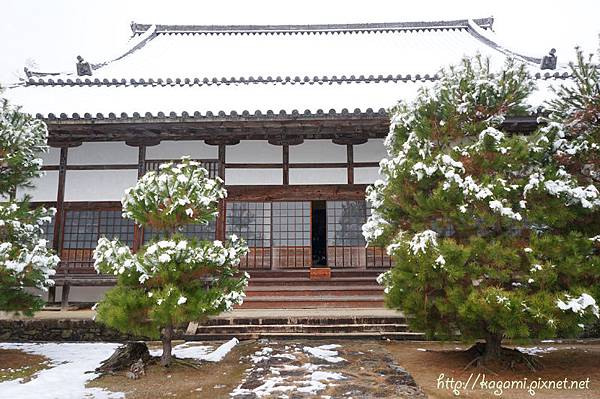 洞春寺： http://kagami.pixnet.net/blog/post/31647651