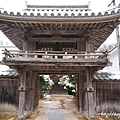 洞春寺： http://kagami.pixnet.net/blog/post/31647651