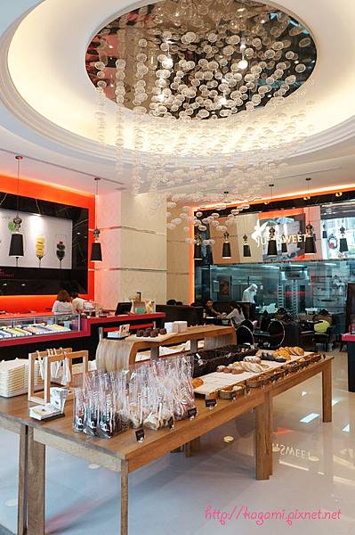 Justsweet 甜庄： http://kagami.pixnet.net/blog/post/31983551