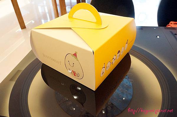 Justsweet 甜庄： http://kagami.pixnet.net/blog/post/31983551