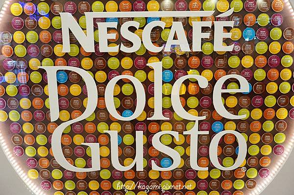 雀巢膠囊咖啡機 NESCAFÉ Dolce Gusto： http://kagami.pixnet.net/blog/post/32638333