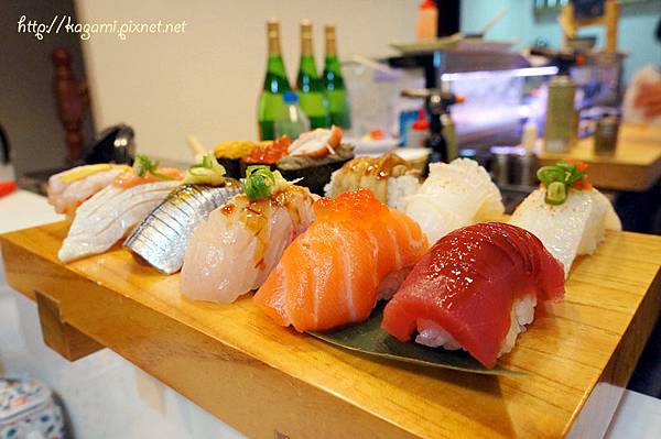 二男ほんかく小家料理： http://kagami.pixnet.net/blog/post/38462649