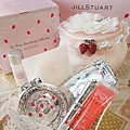 jill stuart： http://kagami.pixnet.net/blog/post/38778331