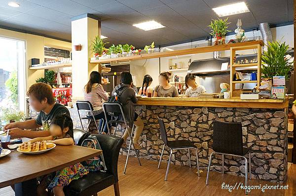 Yuly Brunch & Cafe： http://kagami.pixnet.net/blog/post/41425036
