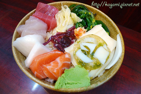 國屏　東港直銷-50度c生魚片： http://kagami.pixnet.net/blog/post/26476154
