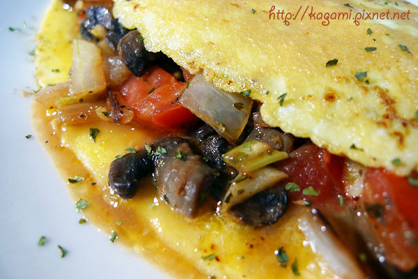 蕃茄磨菇omelette： http://kagami.pixnet.net/blog/post/26403952