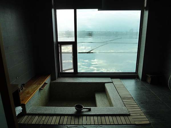 宜蘭礁溪溫泉 住宿推薦 奇立丹 宿 食 湯 品田雙人房 礁溪cp池超高的田園溫泉民宿 便宜住宿好選擇 房間內有浴池可泡湯 日本自助旅行大補帖 凱子凱