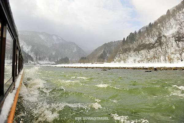 山形 景點 最上川遊船 最上峡芭蕉ライン 冬天或秋天賞楓推薦必來景點 行程規劃 交通攻略 航班時刻表 日本自助旅行大補帖 凱子凱 山形 景點 最上川遊船 最上峡芭蕉ライン 冬天或秋天賞楓推薦必來景點 行程規劃 交通攻略 航班時刻表 日本自助旅行大補帖 凱子凱