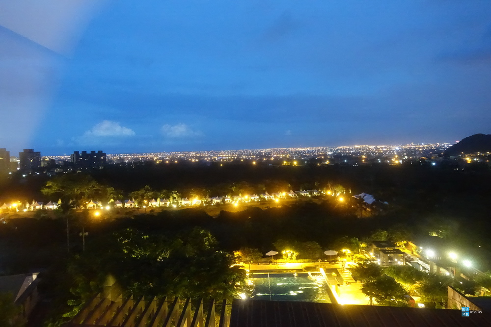 宜蘭礁溪 住宿推薦 礁溪老爺酒店 頂級日式裝潢 溫泉泉質好 有裸湯 夜景視野好的老品牌溫泉旅館 適合喜歡單純度假的旅客