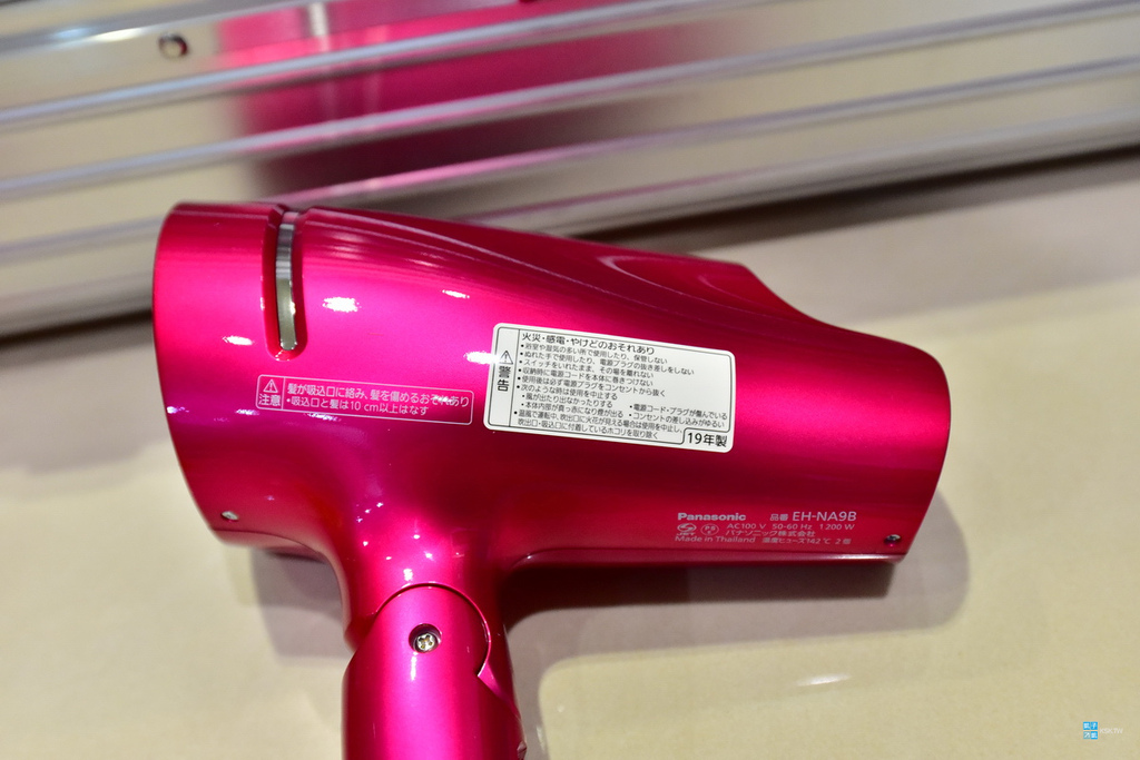 日本電器】Panasonic國際牌奈米水離子吹風機EH-NA9B、日本購入價格分享
