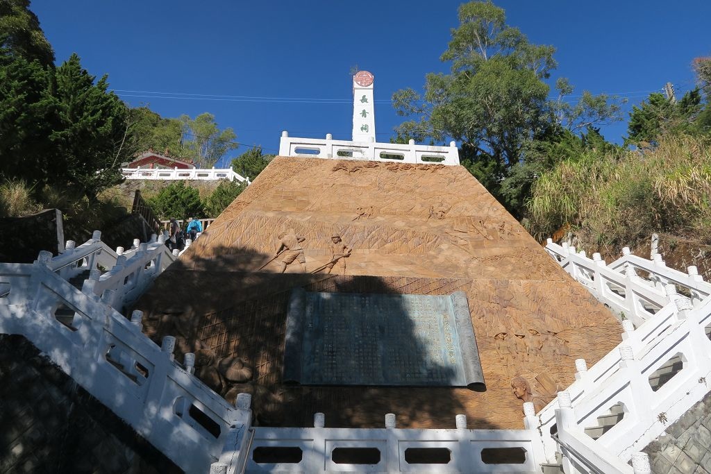 IMG_2032.jpg IMG_2032.jpg