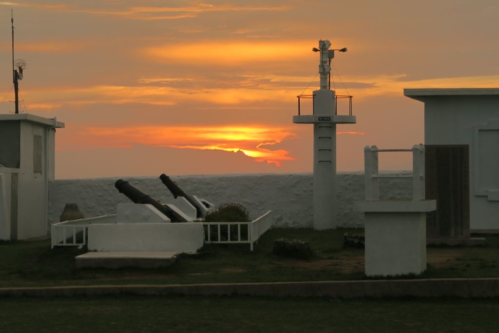 澎湖--西嶼 內垵沙灘、漁翁島燈塔夕陽、外垵漁港夜景