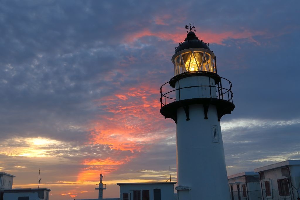 澎湖--西嶼 內垵沙灘、漁翁島燈塔夕陽、外垵漁港夜景