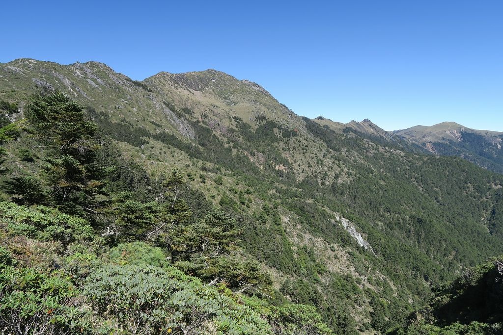 天使的眼淚嘉明湖DAY1(向陽工作站、向陽山、嘉明湖山屋)