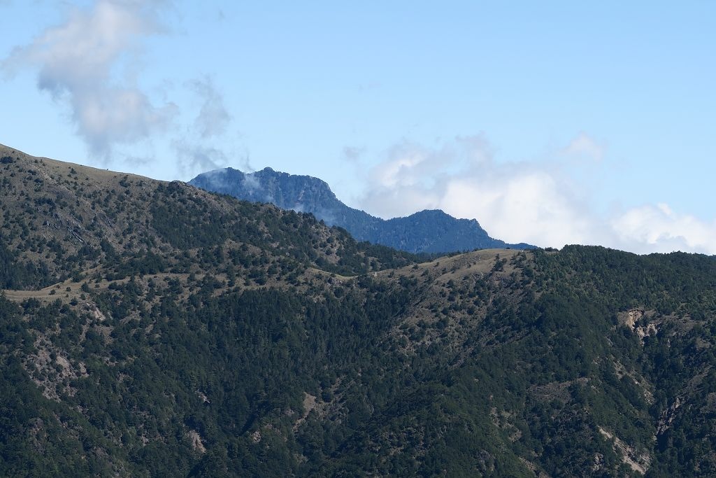 天使的眼淚嘉明湖DAY1(向陽工作站、向陽山、嘉明湖山屋)