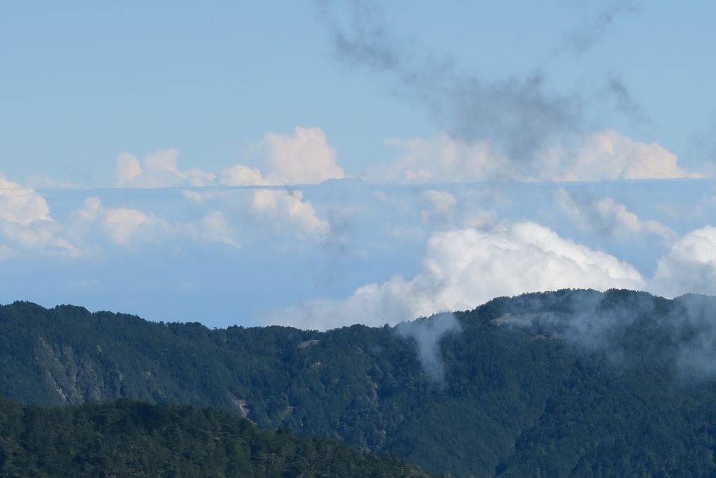 天使的眼淚嘉明湖DAY1(向陽工作站、向陽山、嘉明湖山屋)