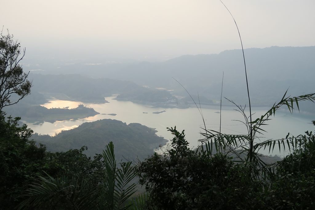 高雄台南--甲仙南化 可以俯瞰南化水庫的六義山