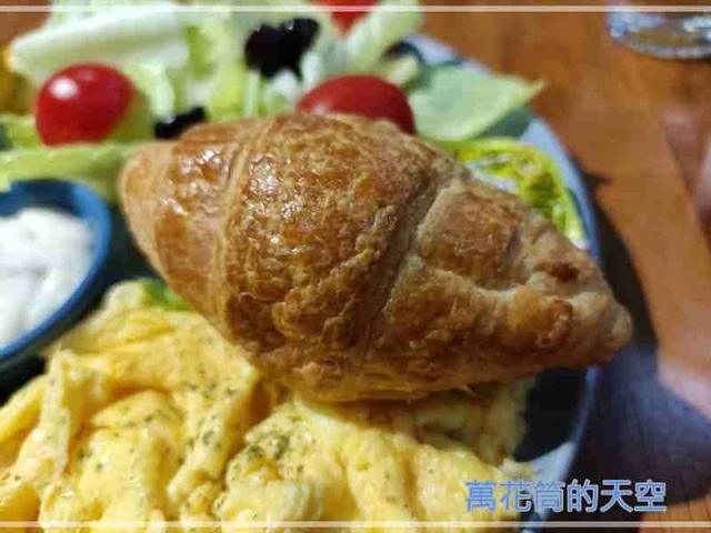 萬花筒的天空19奇岩.jpg - 20220411台北奇岩EGG BRUNCH