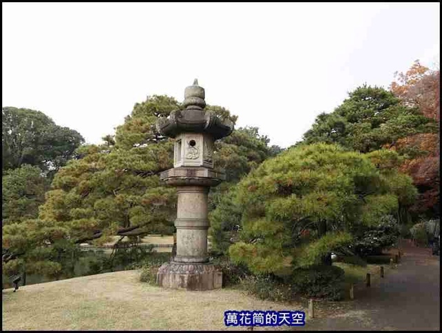 萬花筒60東京六義園.jpg - 20191210東京駒込六義園りくぎえん賞楓