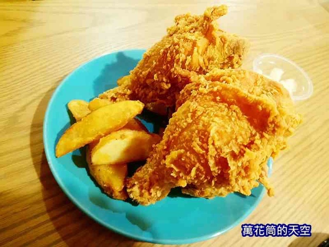 萬花筒4NENE1.jpg - 201909NENE CHICKEN 誠品信義店