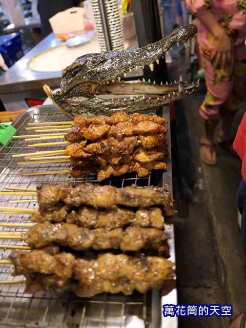 萬花筒的天空1300泰國六.jpg - 20190205泰國曼谷拉差達火車夜市Train Night Market Ratchada