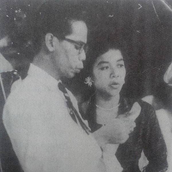 Salmi Manja and her husband A Samad Said.jpg