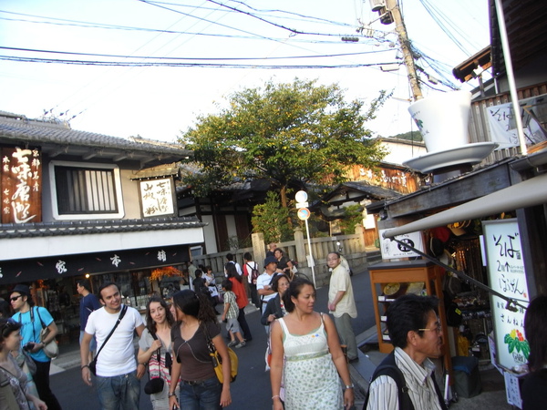 京都-清水寺三年坂人群.JPG