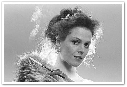 03sigourney-weaver.jpg