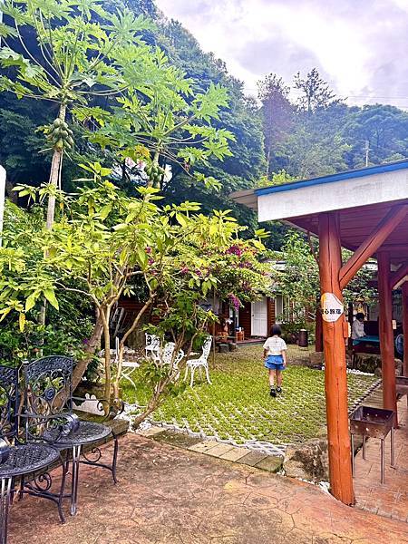 【台中新社｜幸福農莊】兩天一夜親子旅行日記｜沉浸式體驗：木屋