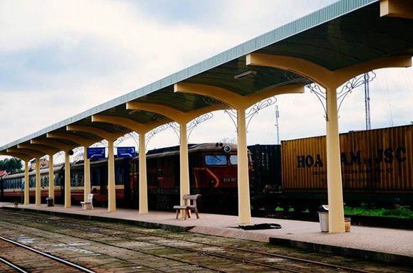 一生必去的越南最美鐵路線：順化皇城到峴港越南鐵路旅遊