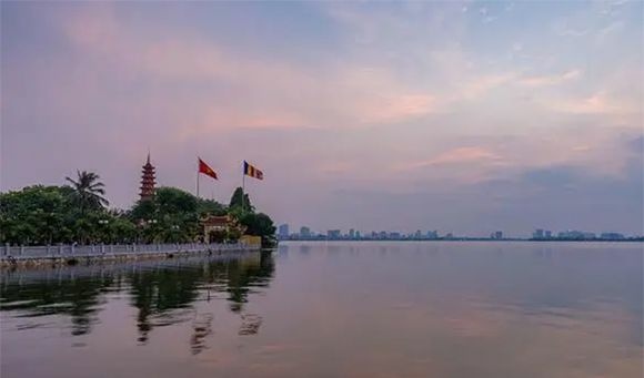 世界20座最美佛教建築之一：河內鎮國寺